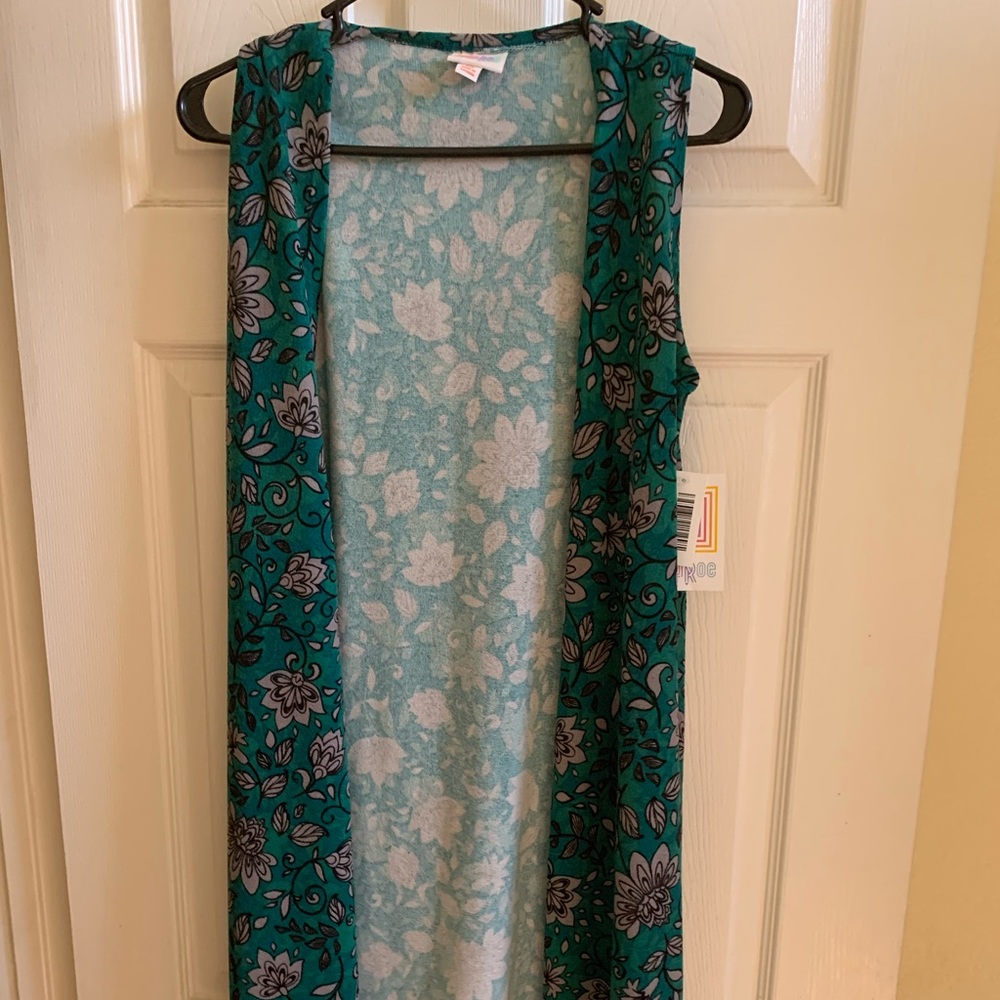 LuLaRoe Joy. NWT.